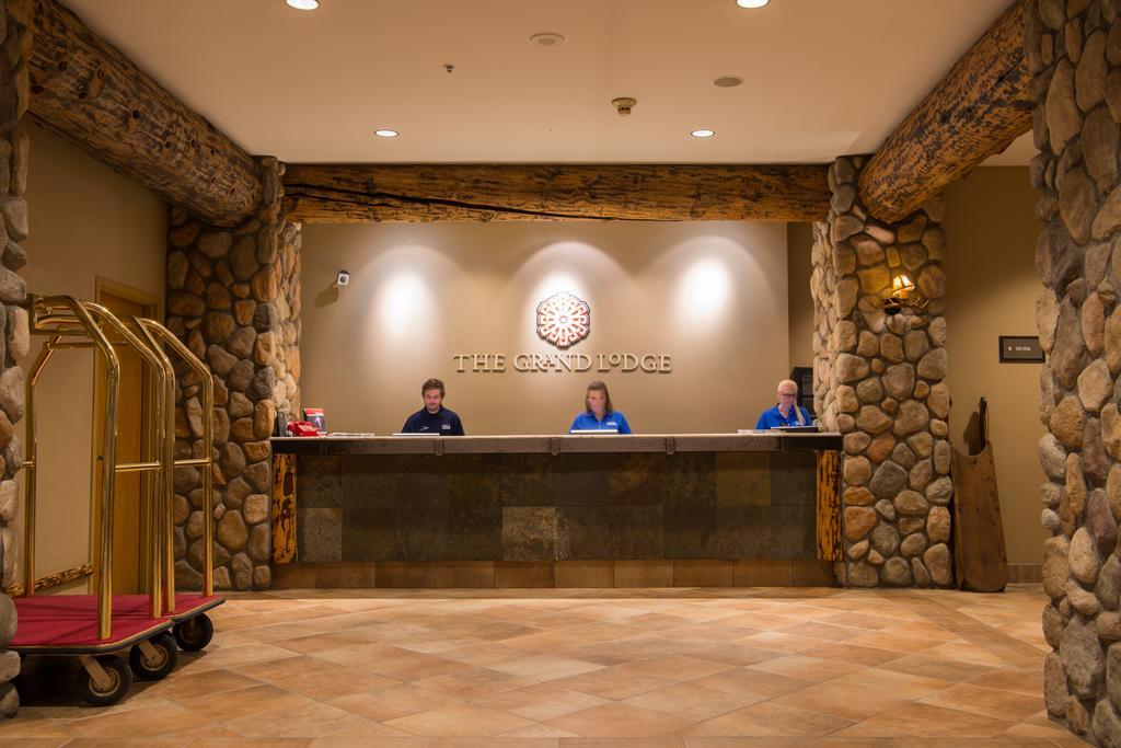 The Grand Lodge Hotel And Suites Mount Crested Butte Exterior photo