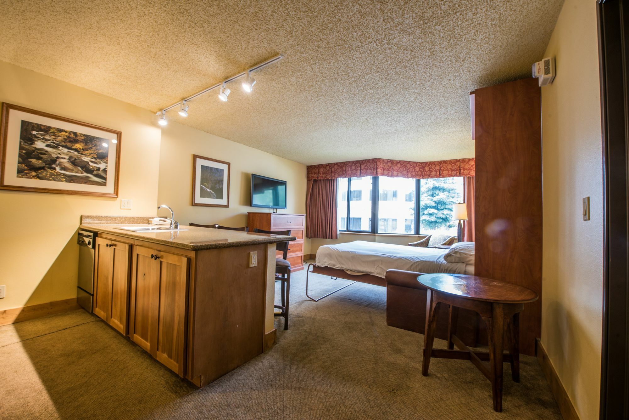 The Grand Lodge Hotel And Suites Mount Crested Butte Exterior photo